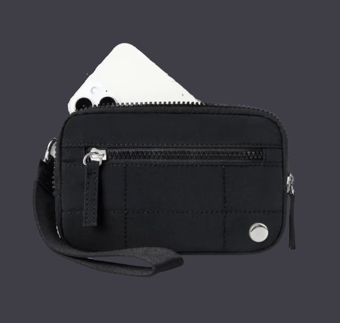 STRAVERO™ Essential Wristlet